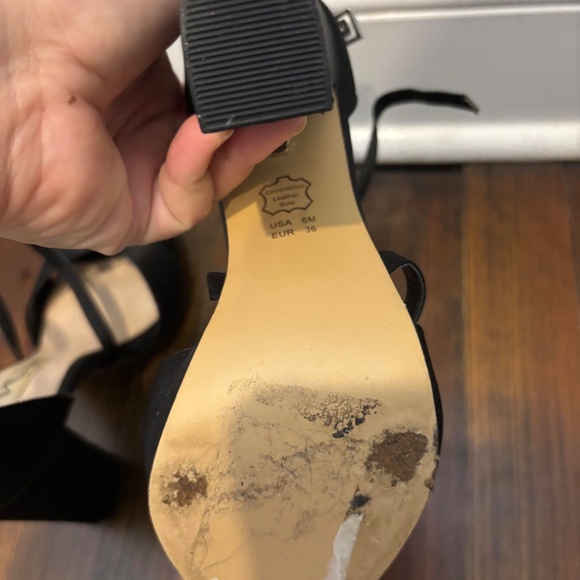 Nina Plaform Strappy Heel - Picture 4 of 7